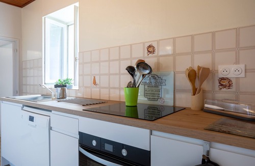 Challans House | Three-Star Holiday Home: Peaceful House with Private Terrace, Garden & Wi-Fi