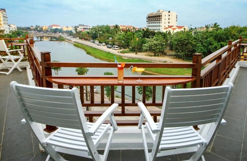 Thanh Ha Hotel | Threeway Riverside Villa