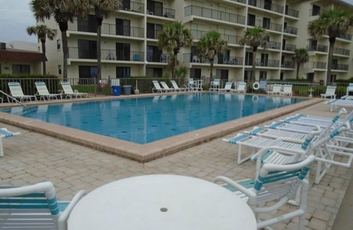 Ormond By The Sea Palt Condo | THRILLING OCEAN/POOL VIEW 2-Bedroom 2-Bathroom Condo in Marvelous Ormond Beach