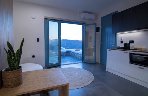 Paraga House | Thronos Suites