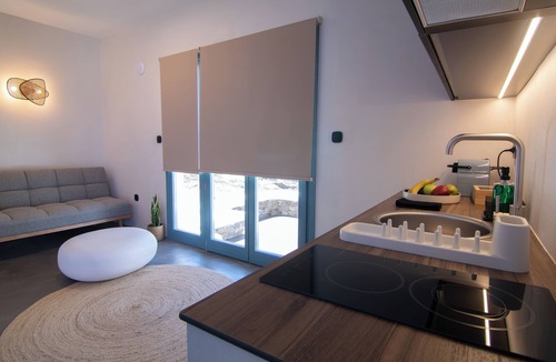 Paraga House | Thronos Suites