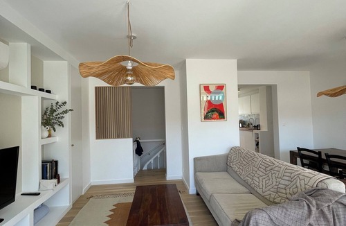 8th Arrondissement Apartment | Through duplex with sea view