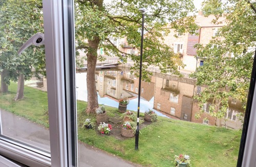 Ripon House | THROUGH THE LOOKING GLASS, pet friendly, with a garden in Ripon