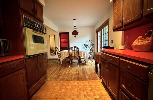 Amagansett Lanes House | Throwback Amagansett cottage five minutes from beach. Kid and pet-friendly!