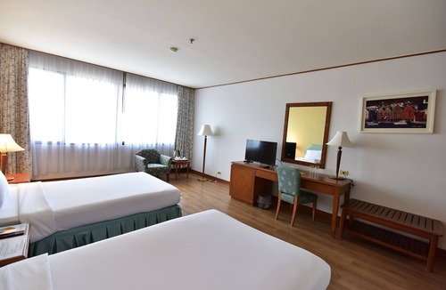 Trang Hotel | Thumrin Thana Hotel