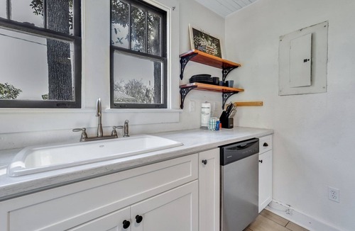 Thunderbolt House | Thunderbolt Bungalow on Quiet Street Steps to Waterfront by Lucky Savannah