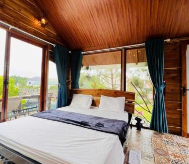 Soc Son Hotel | Thustay Villa