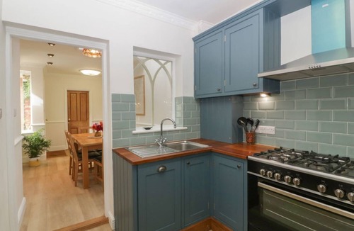 Malvern House | Thyme Cottage, Malvern. 3 bed.