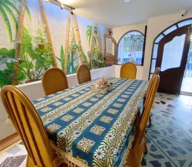 Comuna 3 House | Tia Chela hostel