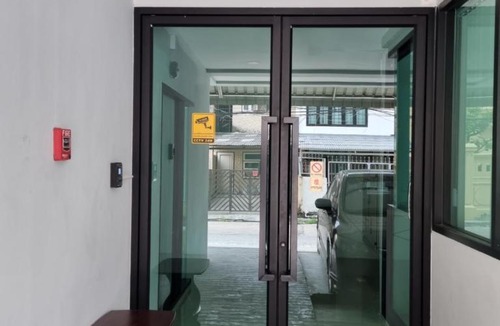 Chom Phon Apartment | Tiara Place