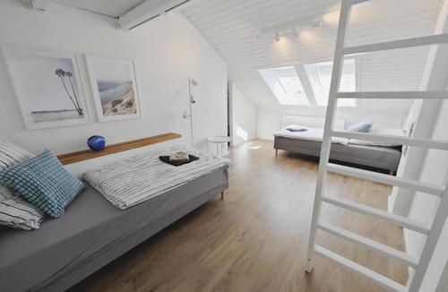 Steinenbronn Apartment | TiCasa Atelier-Parkplatz-Unique-Flughafen-Messe