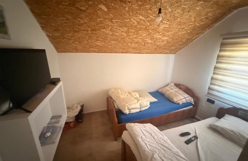 Niksic House | Tickon