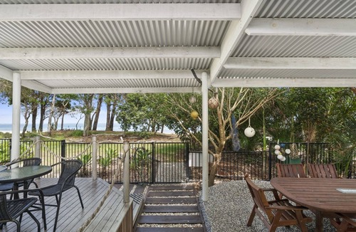 Bongaree House | Tidal Dreams - Absolute Beachfront