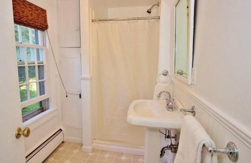 Tenants Harbor House | Tideriver, waterfront cottage in Maine
