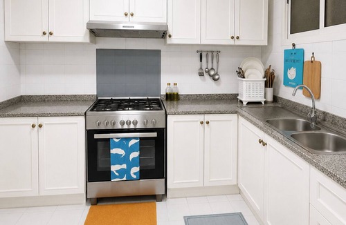 Al Majaz Apartment | TIDY Premium Hostel Male&Female UPPER BED Sharjah