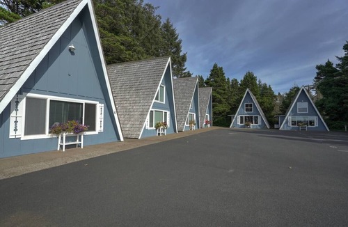 Otter Rock Ski Chalet | Tiki of the Pines Private Ocean Access A-Frame