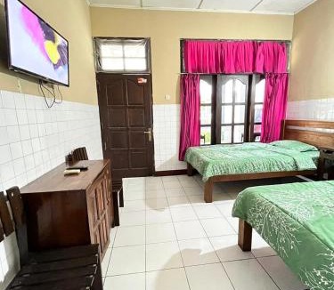 Wonosari House | Tilamsari Hotel