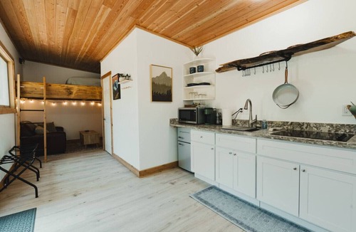 Lewis County House | Tilton River Cozy Retreat w/Hot Tub! Firepit!
