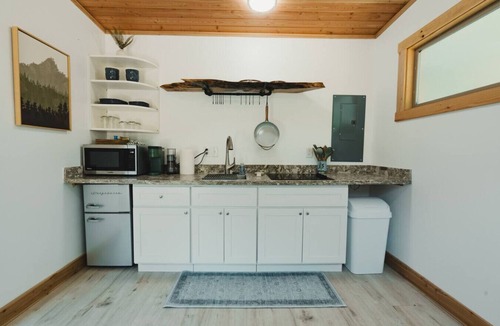 Lewis County House | Tilton River Cozy Retreat w/Hot Tub! Firepit!