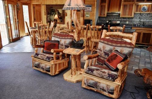 Taos Ski Valley House | Timber Crest Retreat