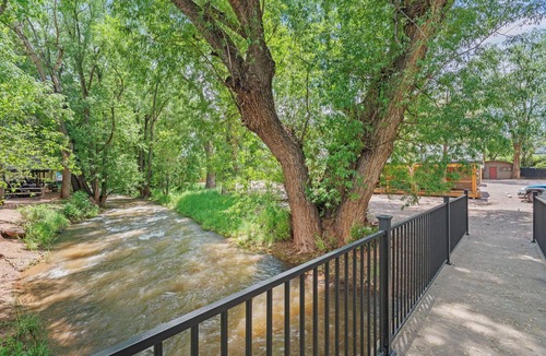 Colorado Springs Cabin | Timber Lodge Cabins 28