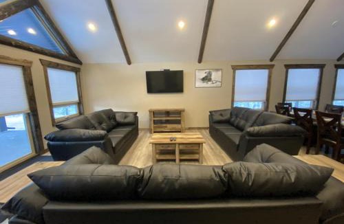 Valemount House | Timber Lodge