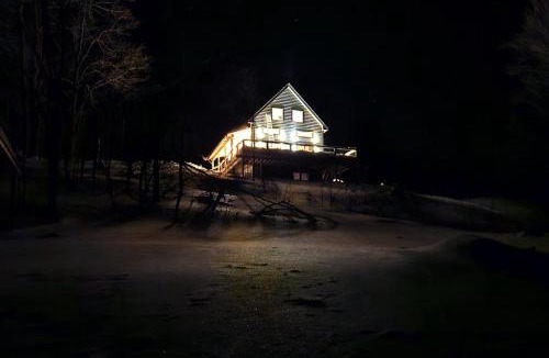 Readsboro House | Timber Riverhouse