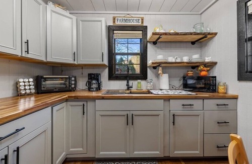 Suches Cabin | *Timber & Tin 2*Cabin|Couples Getaway|Creek|HotTub