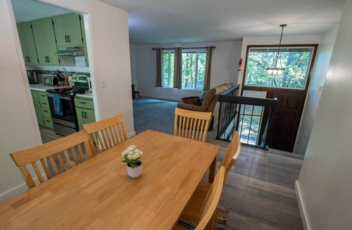 Western House | Timberline Treeline Retreat