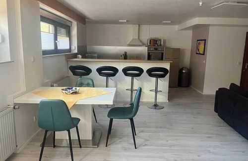 Bad Mingolsheim Apartment | Time out 2/bright spacious vacation apartment