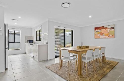 Cessnock House | Time Out Haven Winery Escape & Space