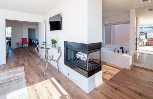 Silver Strand House | Time2Relax at this Beachfront House on Silverstrand!