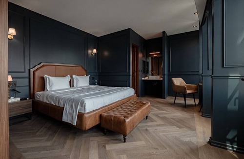 Benito Juarez Bed & Breakfast | Timeless Elegance with City Views