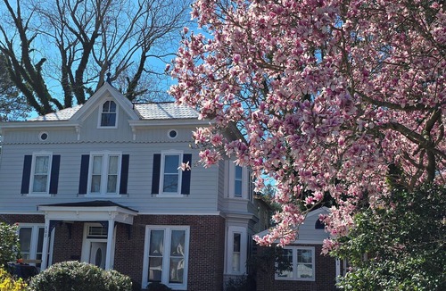 Onancock House | Timeless Elegance with Modern Luxury: Historic 6-Bedroom Home