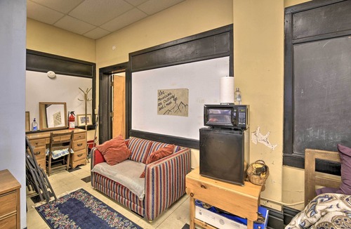 Wilcoe Apartment | 'Timeless' Gary Studio, ATV Trails On-Site!