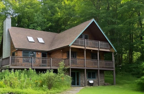 Pleasant Mount Cabin | Timeless Sophistication with Moonlit Charm