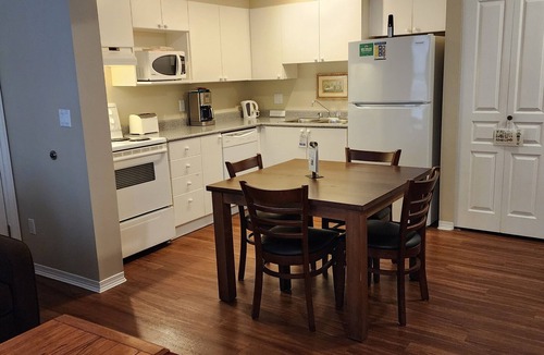 West End Hotel | Times Square Suites Hotel