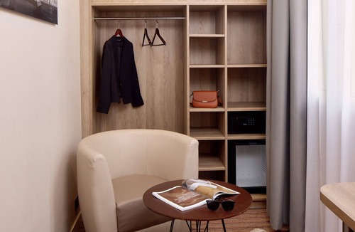 Paris City Center Hotel | Timhotel Le Louvre