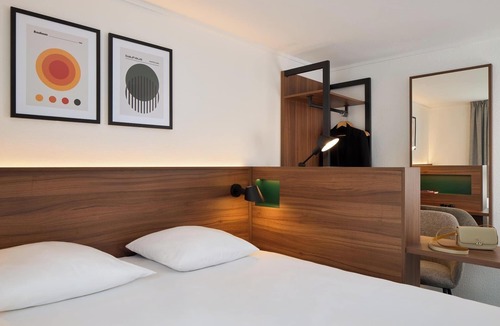 Charonne Hotel | Timhotel Nation