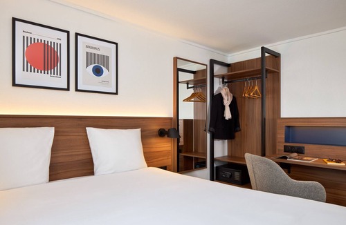 Charonne Hotel | Timhotel Nation