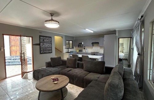 Uvongo Apartment | TinasRose