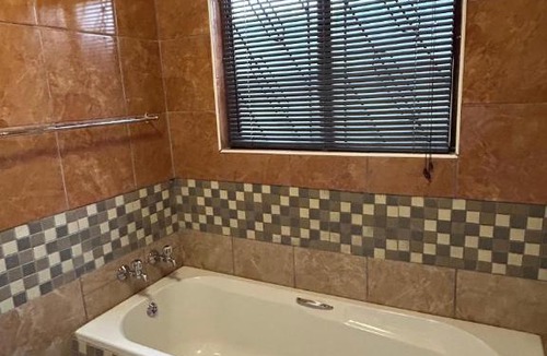 Uvongo Apartment | TinasRose