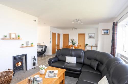 Benllech House | Tinkers Patch
