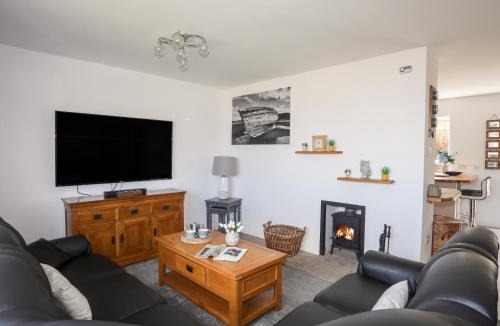 Benllech House | Tinkers Patch