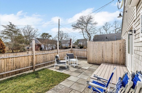 South Yarmouth Cottage | TinkerTown Luxury Cottage 4 Bdrms, 4 Bth 5min walk Beach, Bar, near Wicked Waves