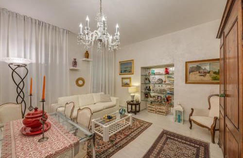 Santa Croce Apartment | Tintori Place