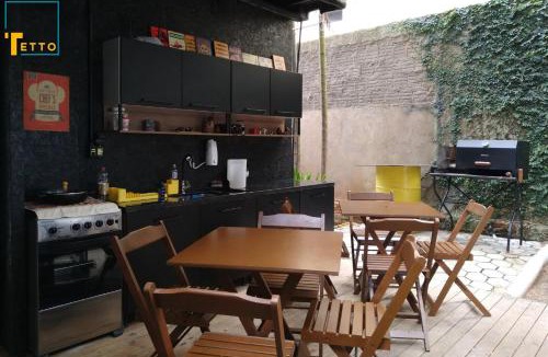 Castelo Branco House | Tiny Container Apartments at Meia Praia - Tetto 148