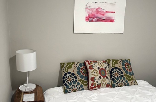 Evanston Cottage | Tiny Cottage in West Village Arts District