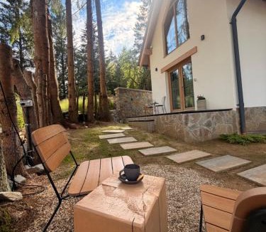 Brebu Nou Villa | Tiny Folk