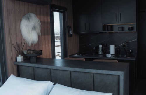 Selfoss Cabin | Tiny Glass Lodge